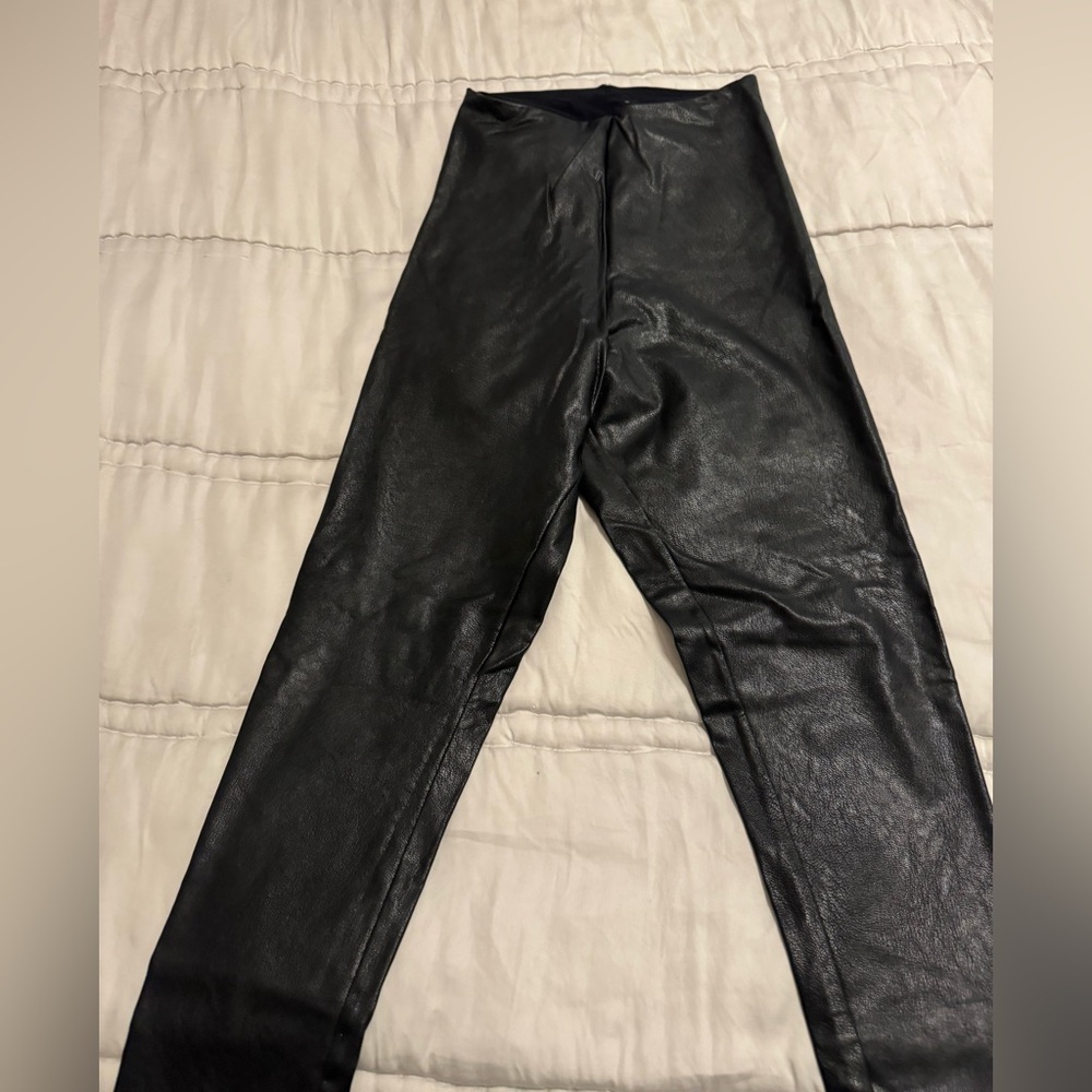 7/8 Faux Leather Legging